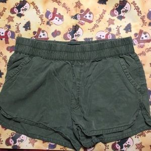 American Eagle Elastic Waste Shorts